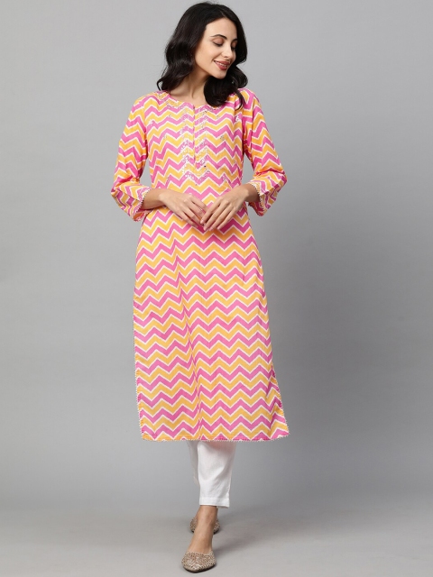 

FASHOR Women Yellow & White Chevron Screen Printed Regular Pure Cotton Kurta with Trousers