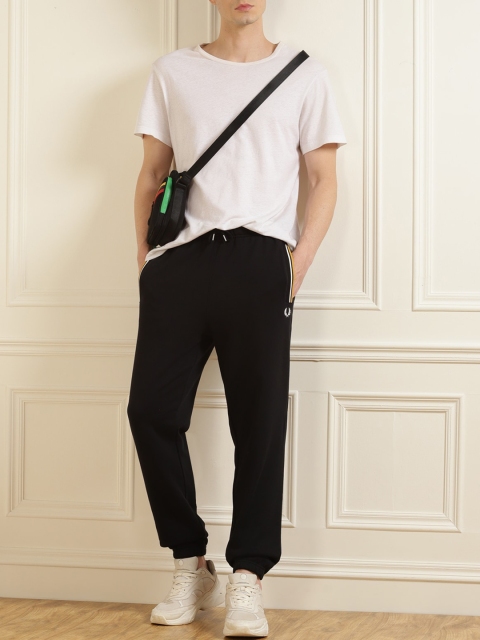

Fred Perry Men Black Solid Joggers