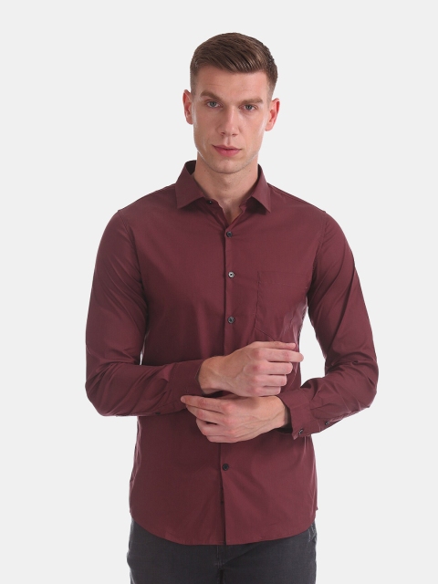 

Excalibur Men Red Slim Fit Opaque Casual Shirt