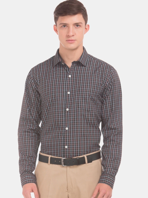 

Excalibur Men Brown Opaque Checked Casual Shirt