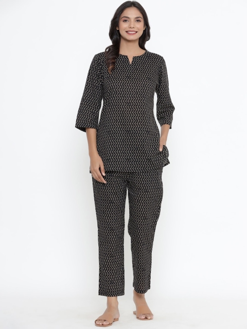 

JISORA Women Black & White Printed Night suit