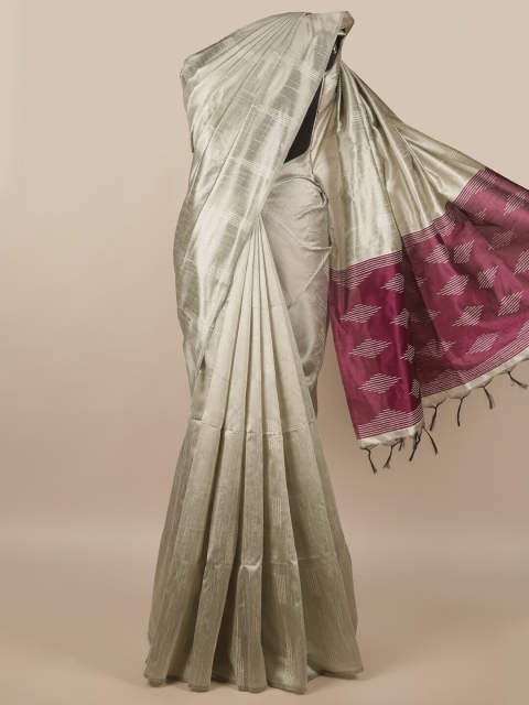 

Pothys Silver-Toned & White Printed Saree