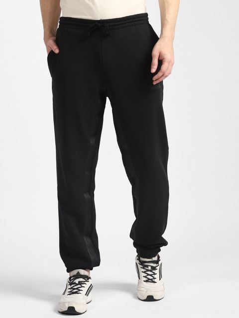 

ADIDAS Originals Men Black Solid Cotton Joggers