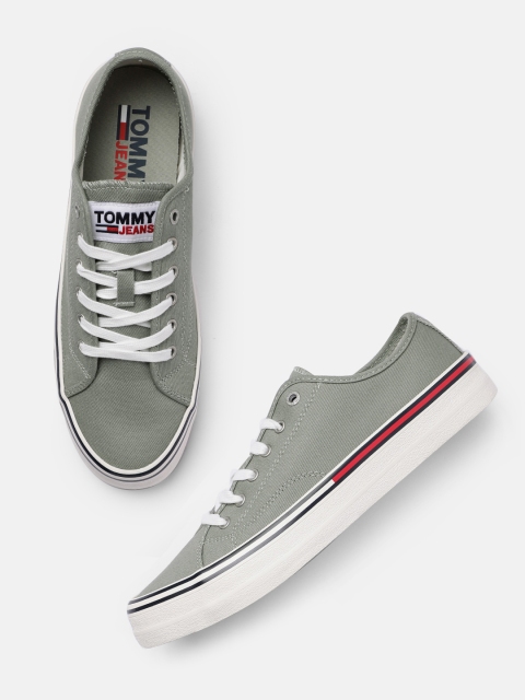 

Tommy Hilfiger Men Olive Green Solid Sneakers
