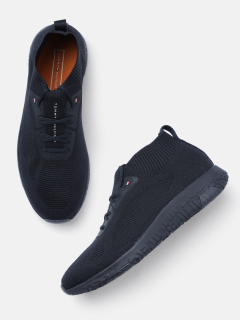 

Tommy Hilfiger Men Navy Blue Lightweight Sneakers