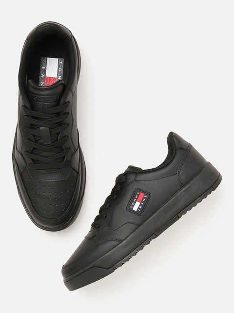 

Tommy Hilfiger Men Black Leather Sneakers