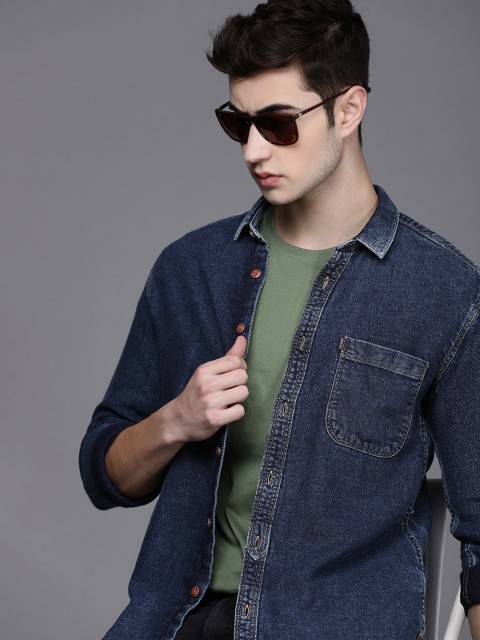 

Voi Jeans Men Blue Slim Fit Casual Shirt