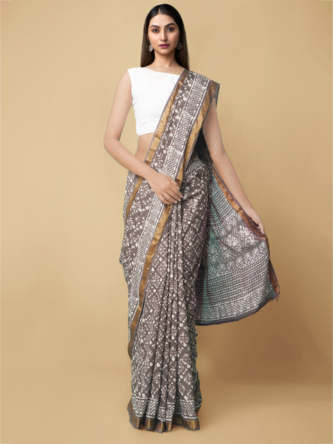 

Unnati Silks Grey & White Dabu Pure Cotton Dabu Saree