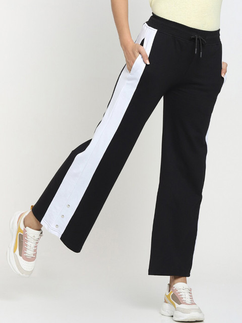 

Bewakoof Women Black Striped Pure Cotton Trousers