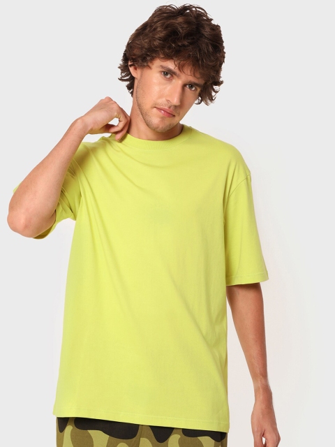 

Bewakoof Men Green Solid T-shirt