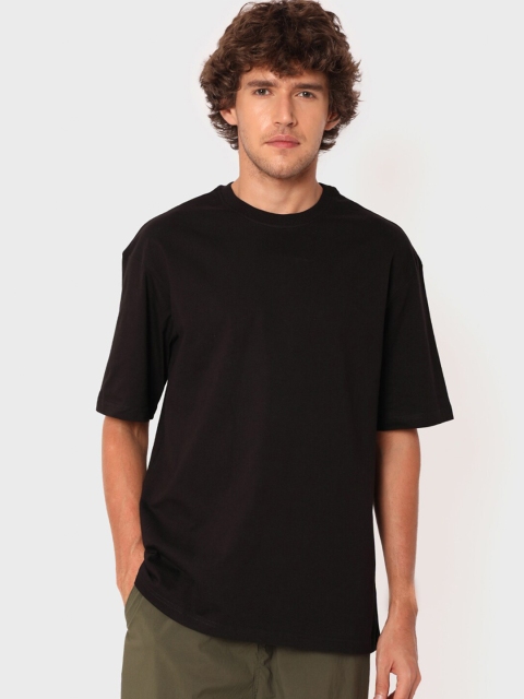 

Bewakoof Men Black Raw Edge T-shirt