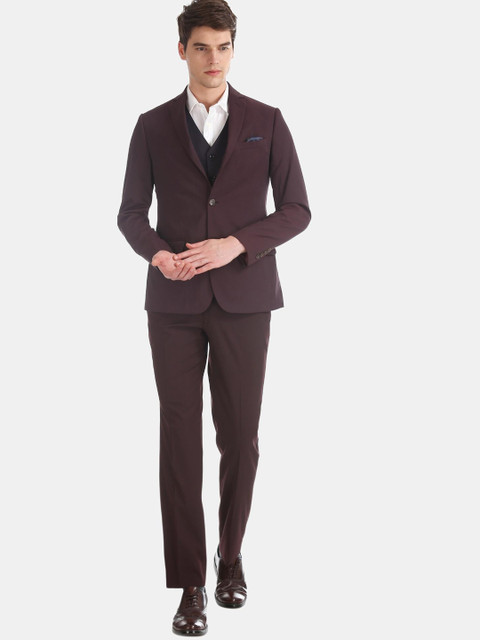 

AD By Arvind Men Maroon Solid Single Breasted 3-Piece Formal Suit