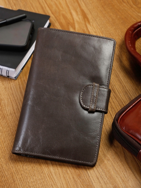 

LOUIS STITCH Men Brown Leather Passport Holder