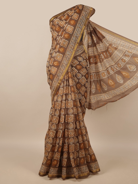 

Pothys Brown & White Printed Saree