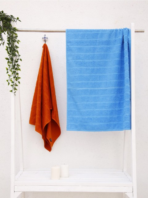 

Ariana Blue & Rust Orange Solid Cotton 300 GSM Bath Towels