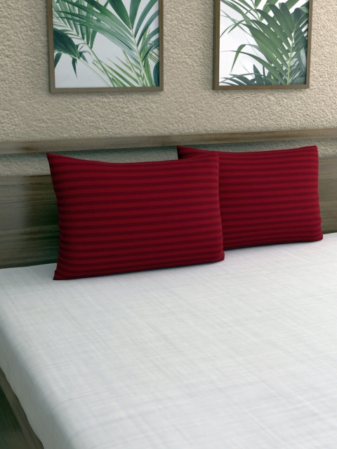 

Molly & Michel Set of 2 Red Solid Pillow Covers