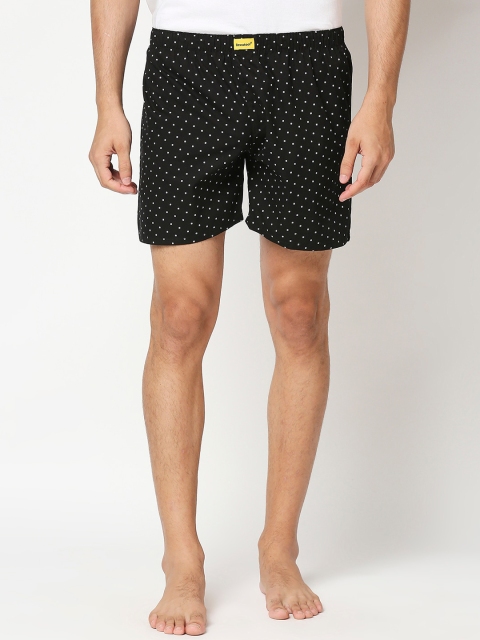

Bewakoof Men Black & White Printed Boxers 369563