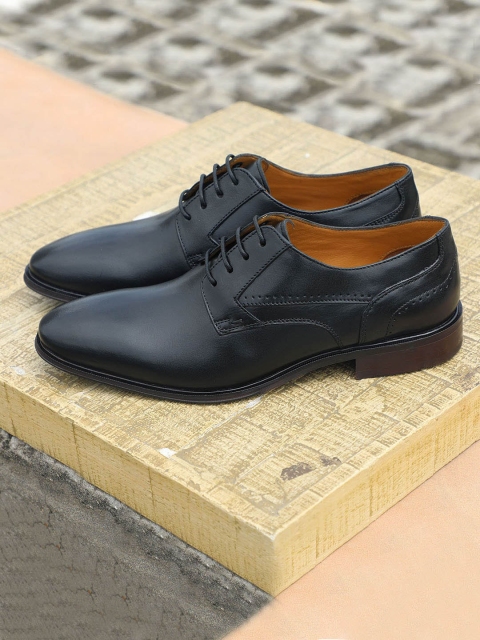 

Alberto Torresi Men Black Solid Leather Formal Derbys