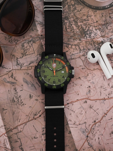 

Luminox Men Green Dial & Black Straps Analogue Watch XS 0337 EP