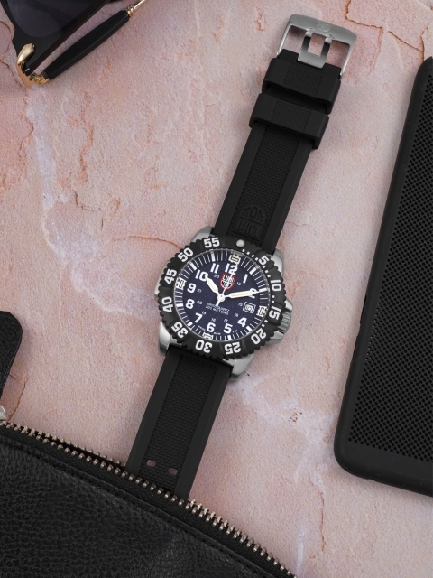 

Luminox Men Blue Dial & Black Textured Straps Analogue Watch XS 0153 EP