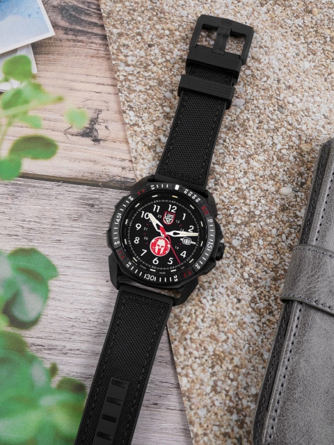 

Luminox Men Black Dial & Black Straps Analogue Watch XL 1001 SPARTAN
