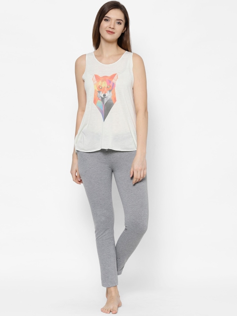 

VIMAL JONNEY Women Grey & White Printed Night suit