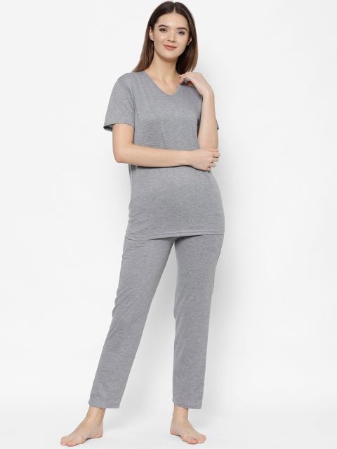 

VIMAL JONNEY Women Grey Night suit