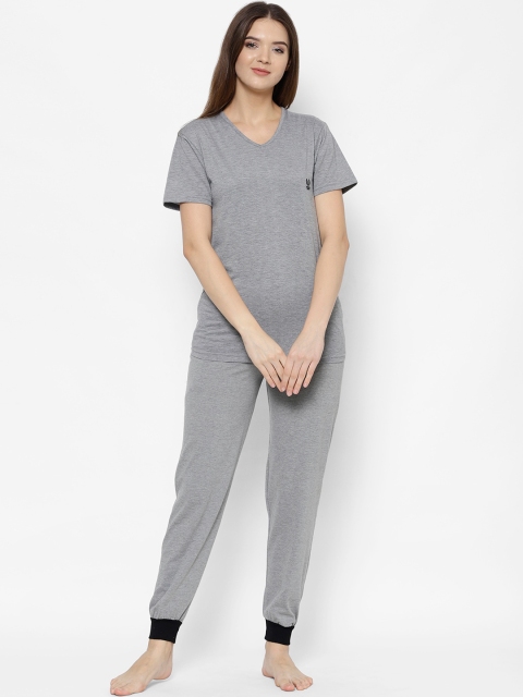 

VIMAL JONNEY Women Grey Night suit