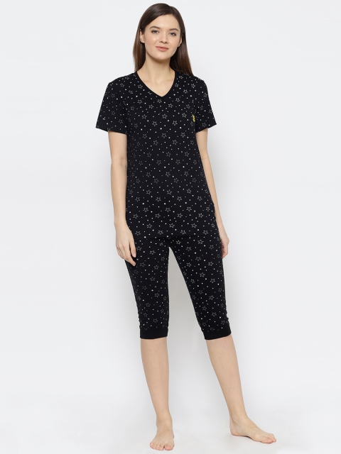 

VIMAL JONNEY Women Black & White Printed Night suit