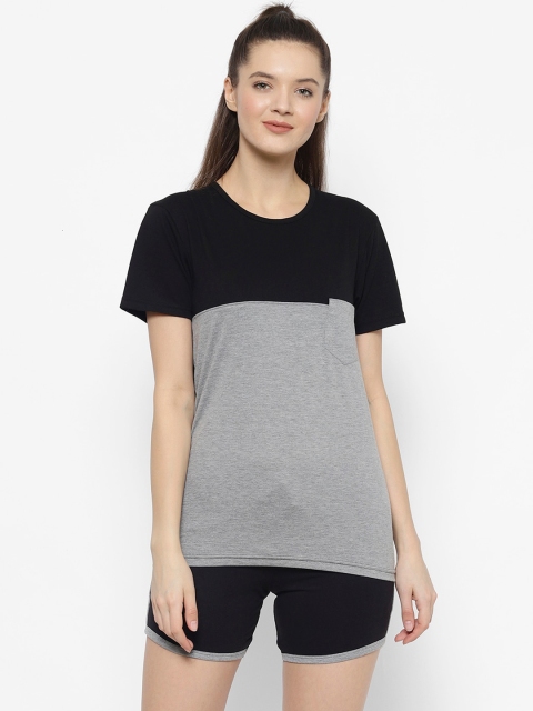 

VIMAL JONNEY Women Grey & Black Colourblocked Night suit