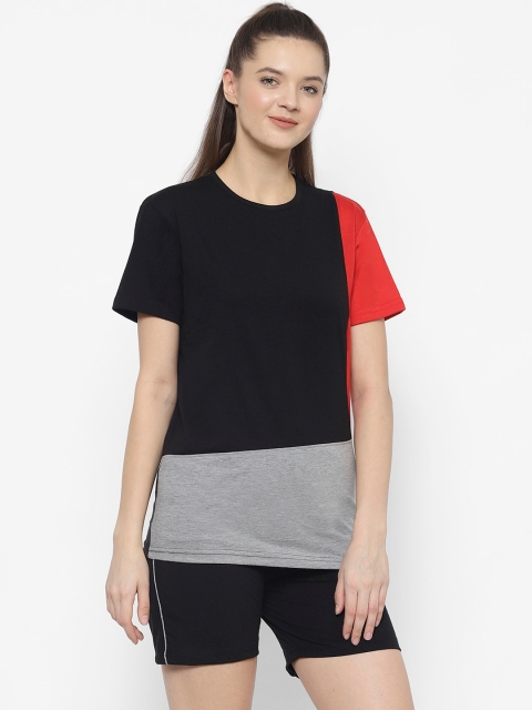 

VIMAL JONNEY Women Black & Red Colourblocked Night suit