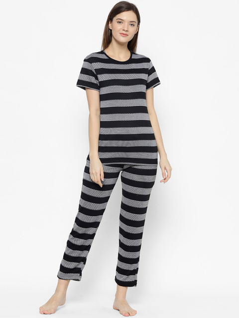 

VIMAL JONNEY Women Black & White Striped Night Suit