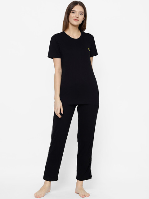 

VIMAL JONNEY Women Black T-shirt with Shorts