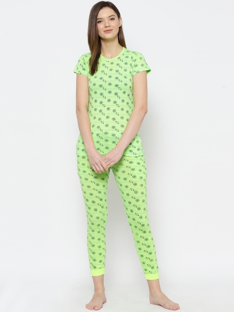 

Vimal Jonney Women Green Printed Tracksuit