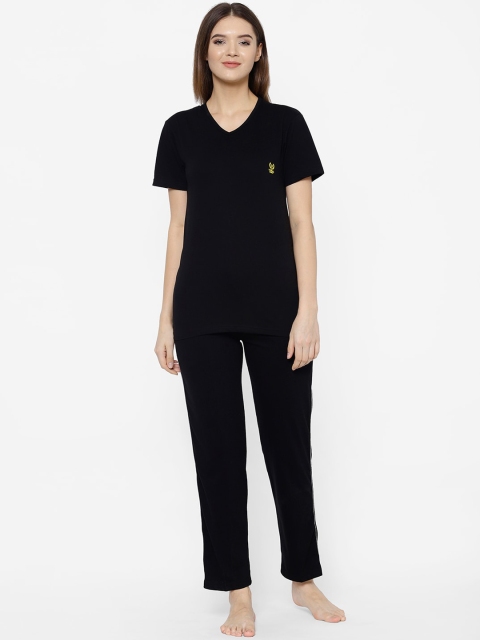 

Vimal Jonney Women Black Solid Tracksuit