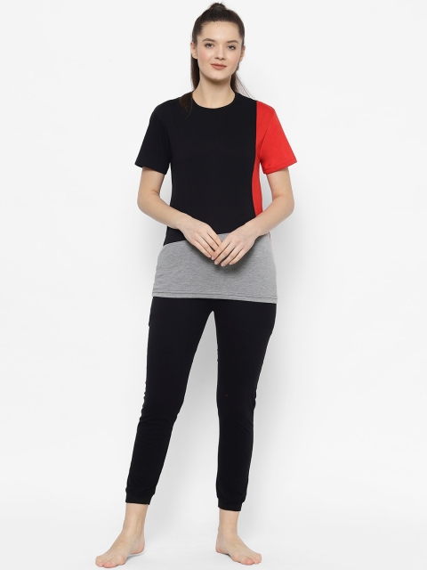 

VIMAL JONNEY Women Black & Red Colourblocked T-shirt with Trousers