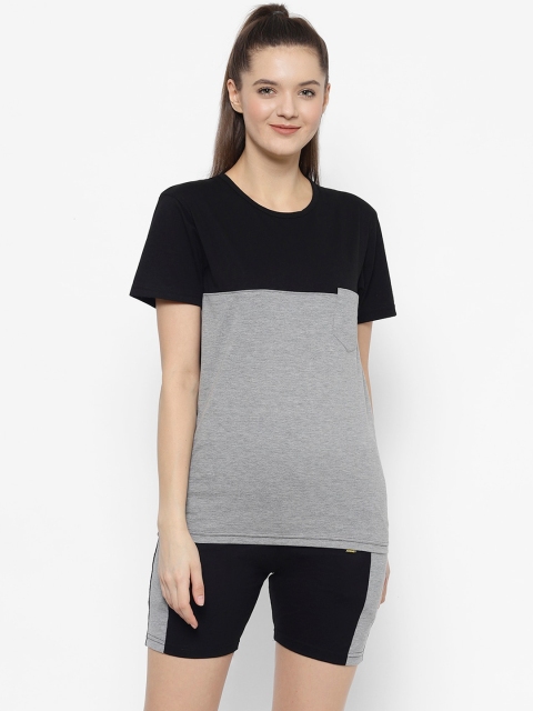 

VIMAL JONNEY Women Grey & Black Colourblocked T-shirt with Shorts