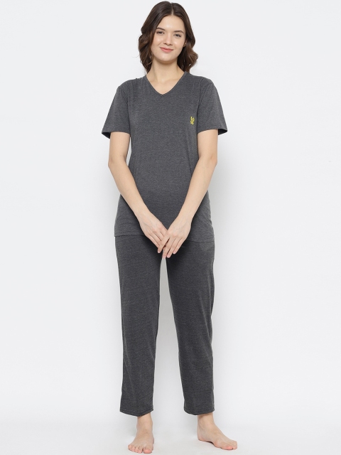 

Vimal Jonney Women Grey Solid Tracksuit