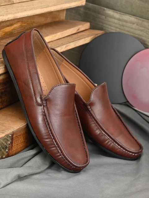 

MENGLER Men Brown Loafers
