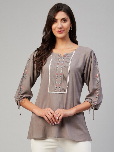 

VAABASTA Grey Embroidered Tunic Top