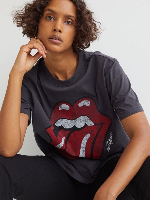 

H&M Women Grey Pure Cotton T-shirt With A Motif