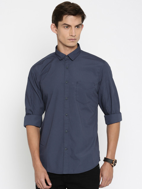 

Pepe Jeans Men Navy Tailored Fit Solid Casual Shirt, Navy blue