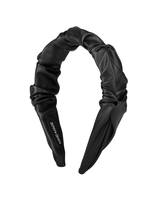 

Vembley Woman Black Hairband