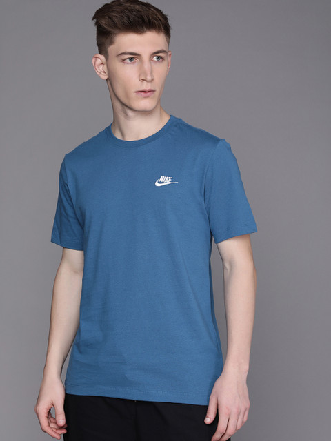 

Nike Men Blue Solid Brand Logo Sports T-shirt