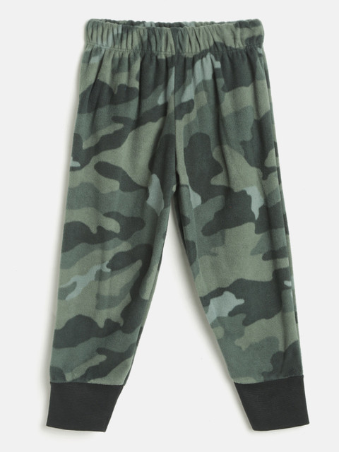 

CrayonFlakes Kids Green Camouflage Printed Polar Fleece Slim-Fit Joggers