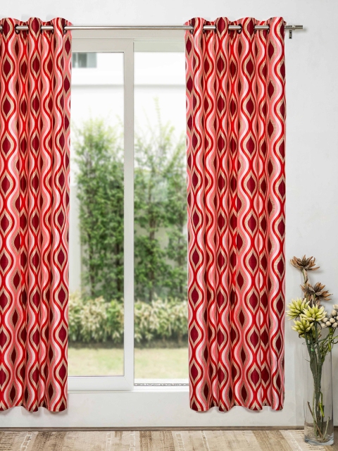 

SHIVANAA HOMES Red & Cream-Coloured Geometric Door Curtain