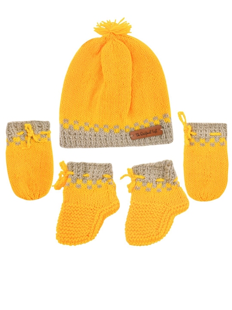 

The Original Knit Kids Yellow & Beige Beanie Cap, Mittens and Socks