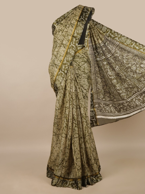 

Pothys Green & White Cotton Blend Saree