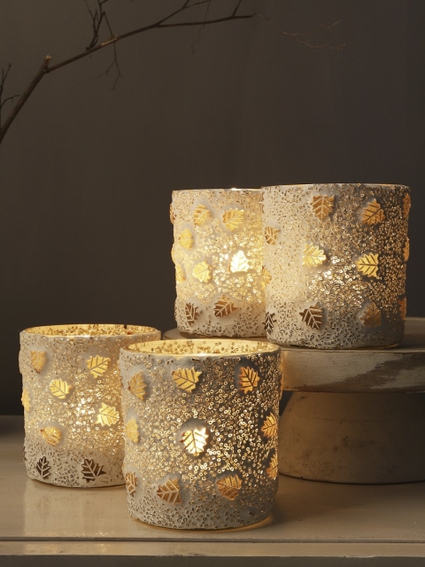 

The Decor Mart Set Of 4 White & Gold Glass Candle Holders