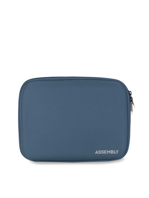 

THE ASSEMBLY Blue Solid Travel Pouch